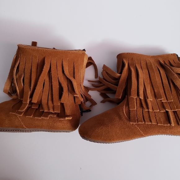 monkey feet boots